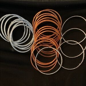 Elegant Silver and Copper Tones Bangle Set